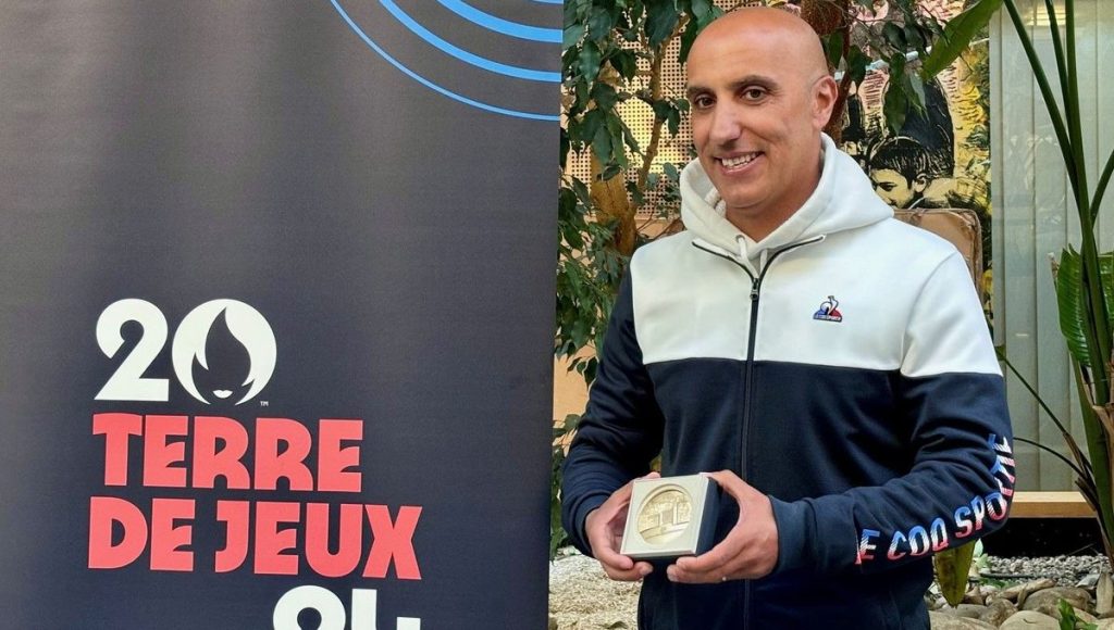 Yassine Zouaoui – La tête dans le désert